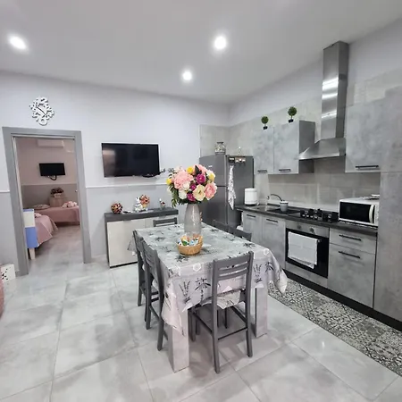 펜션 Miriam's House 폼페이