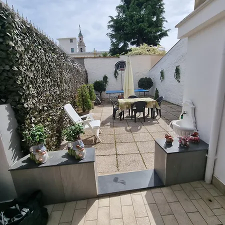 Miriam's House Pompeya